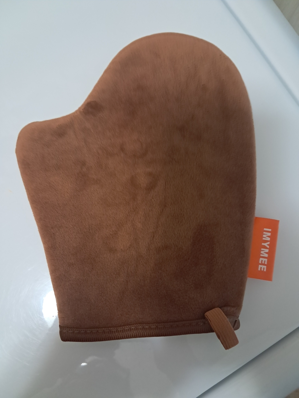 Brown Plush Tanning Mitt for Even Self-Tan Application